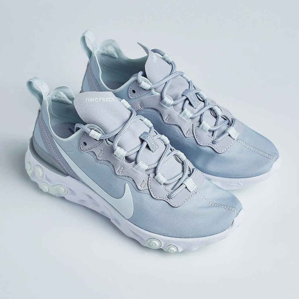 nike reacts womans