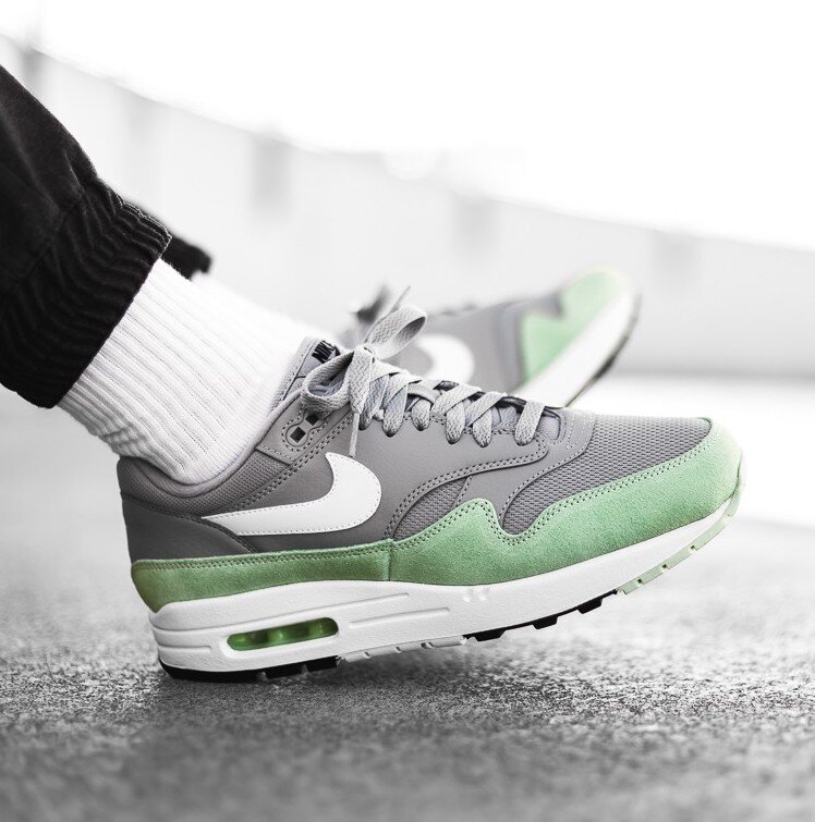 air max 1 grey mint