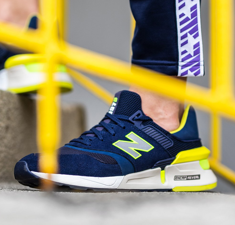 buy new balance in seattle