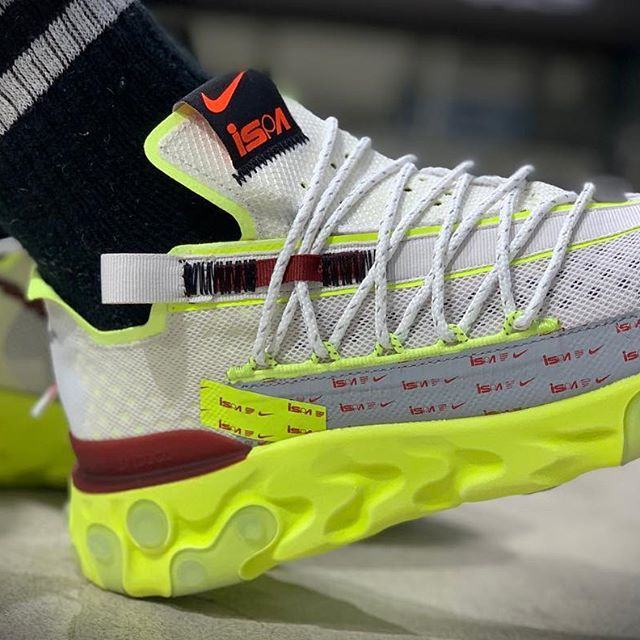 nike react ispa volt