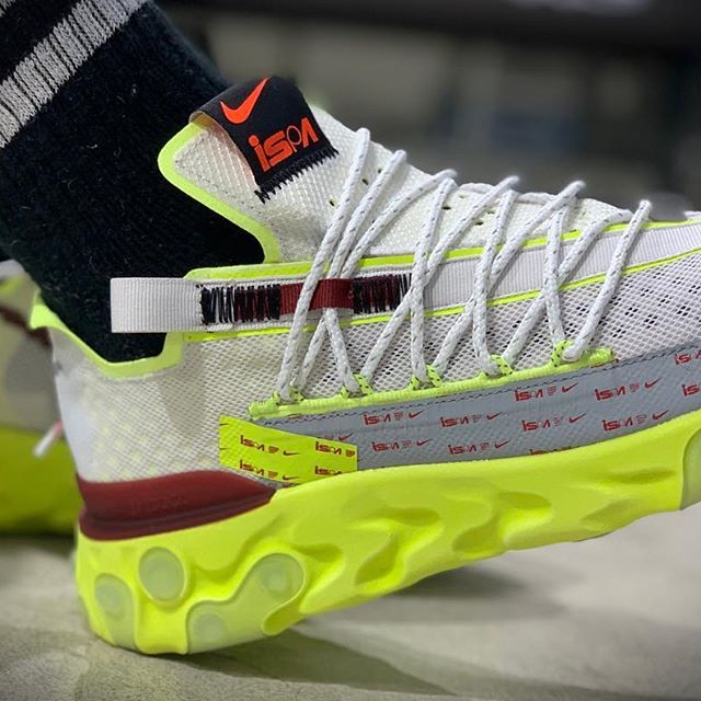 nike react wr ispa platinum volt