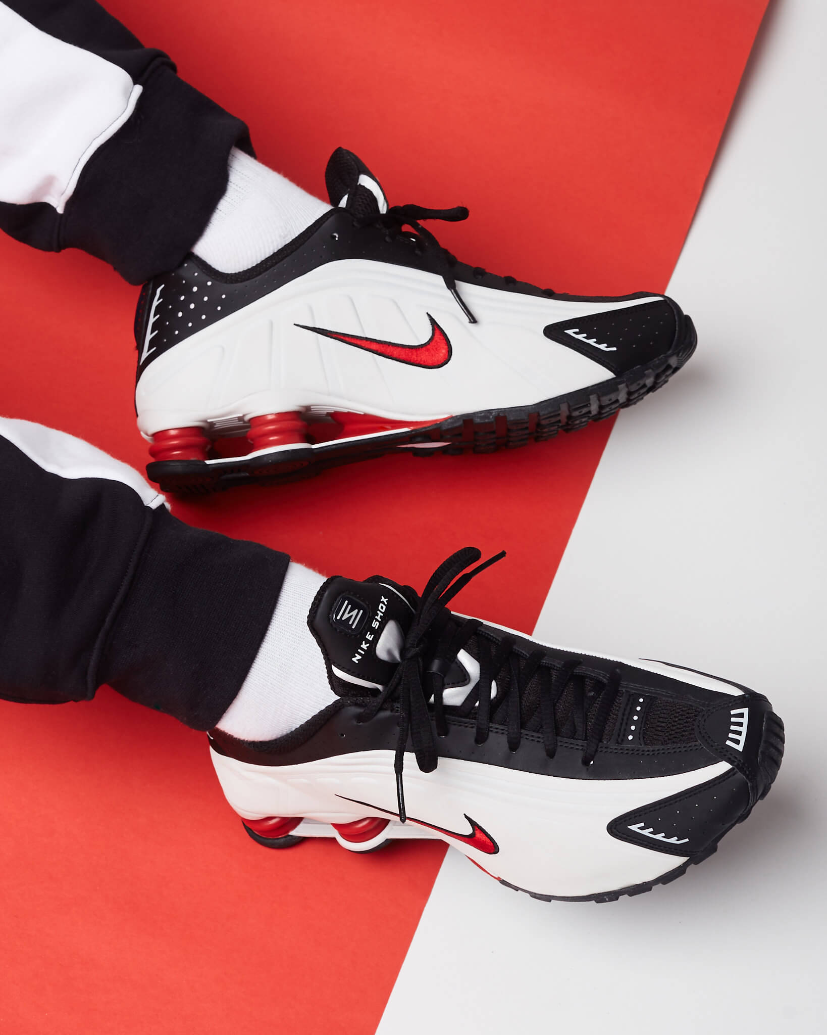 nike shox r4 red and white