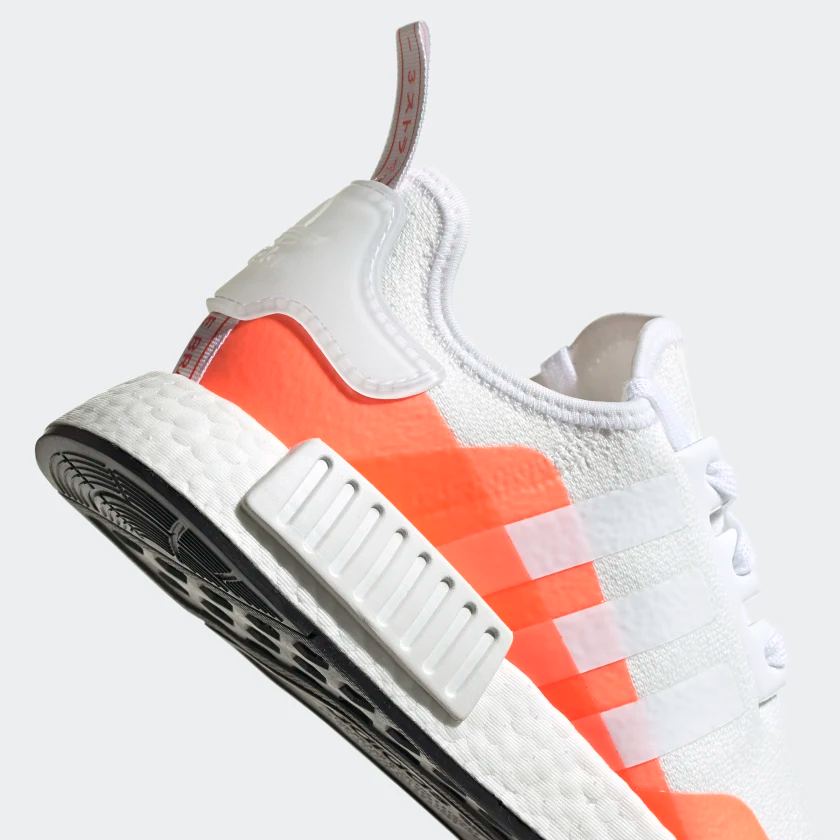 NMD_R1_Shoes_White_EE5083_41_detail (1).png