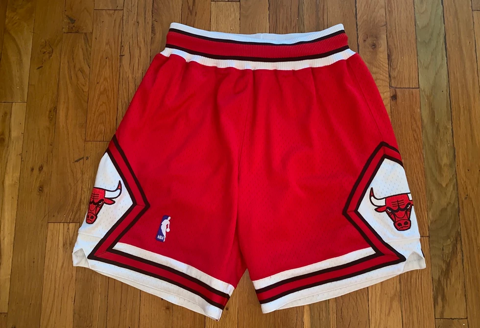 mitchell ness bulls