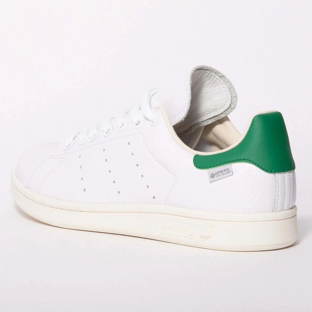adidas gore tex stan smith