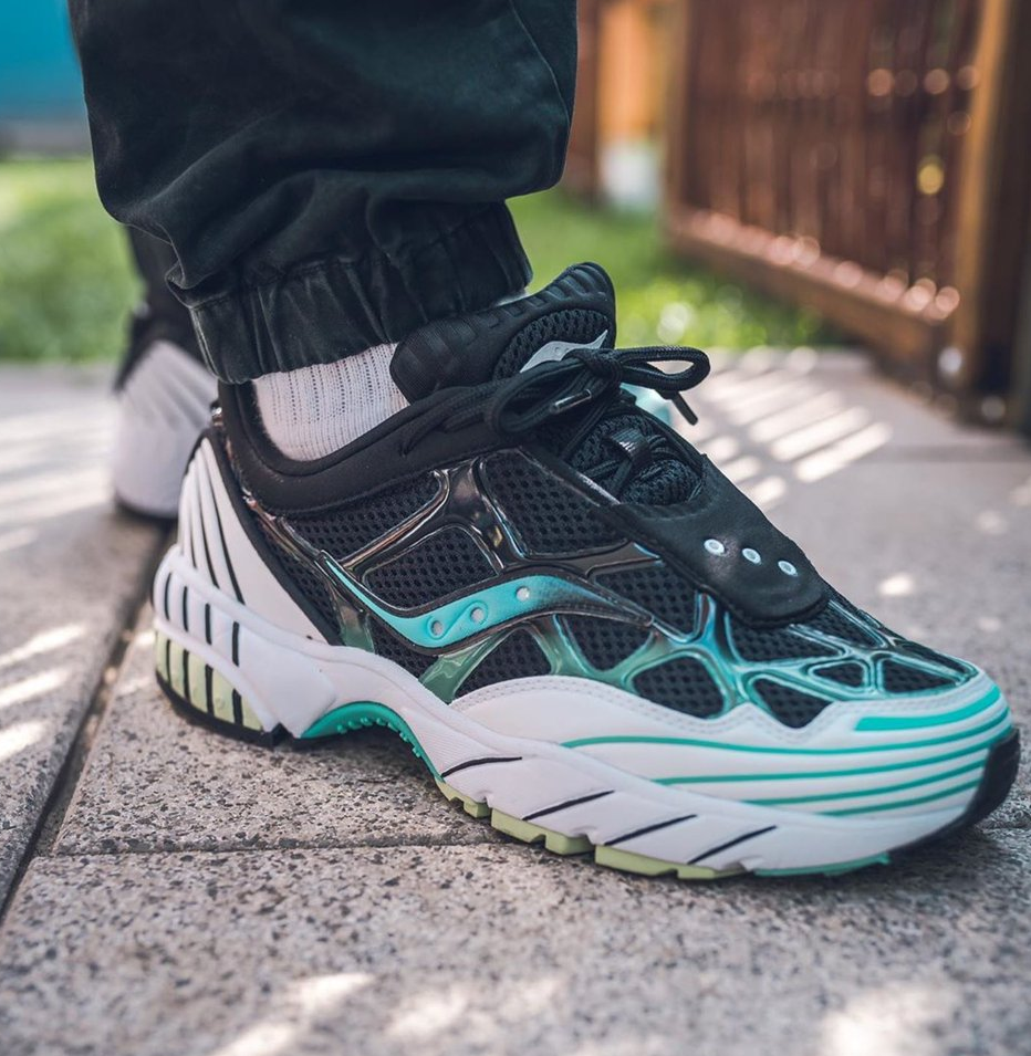 saucony grid web