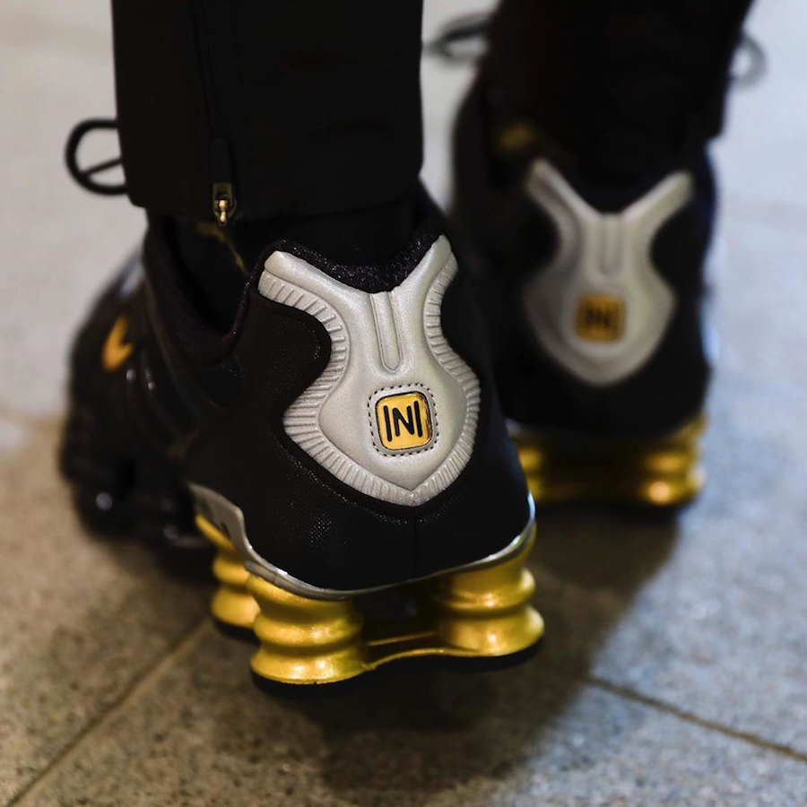 Neymar-Nike-Shox-TL-Black-Gold-BV1388-001-Release-Date-2.png