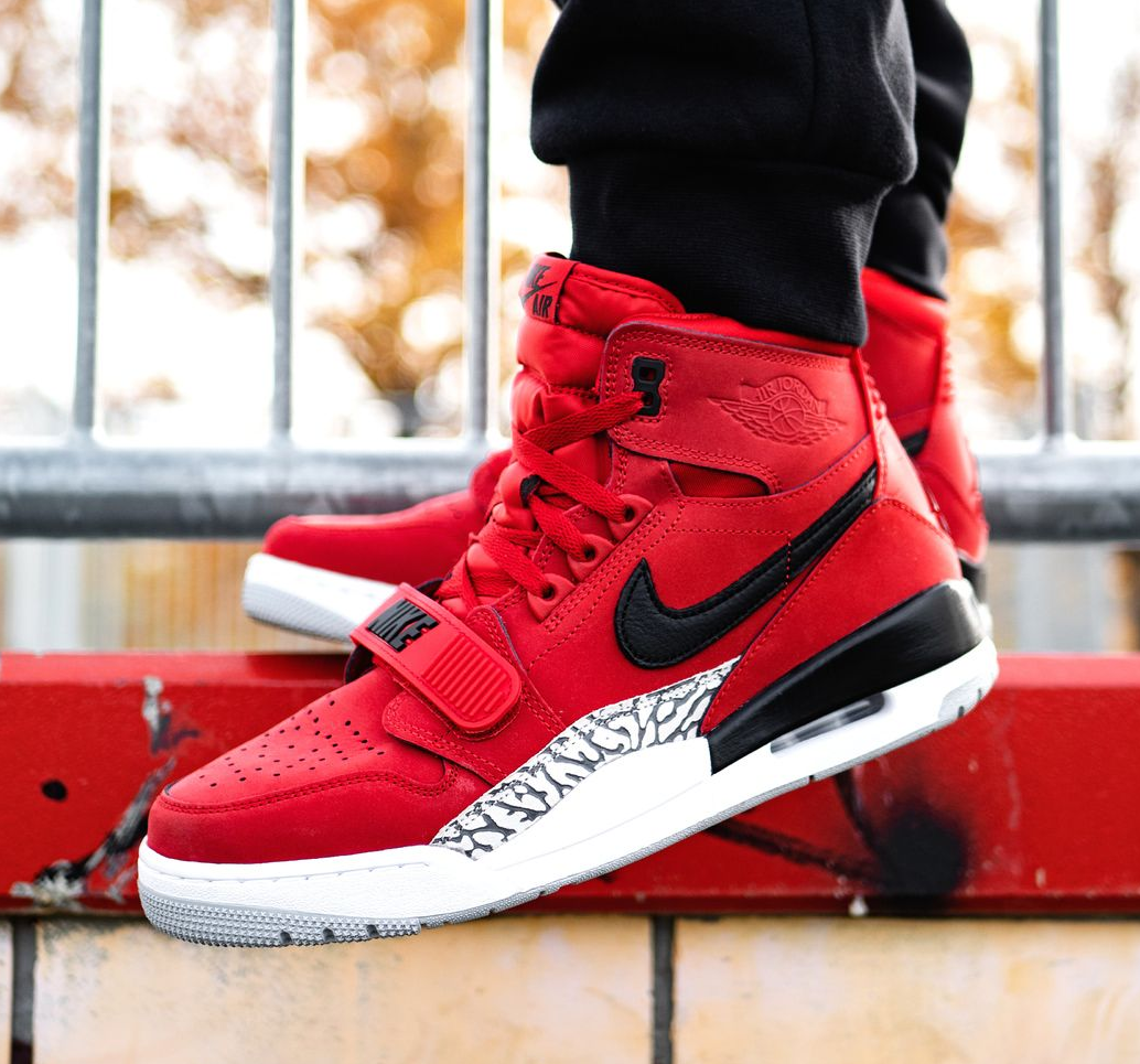 air jordan legacy 312 toro