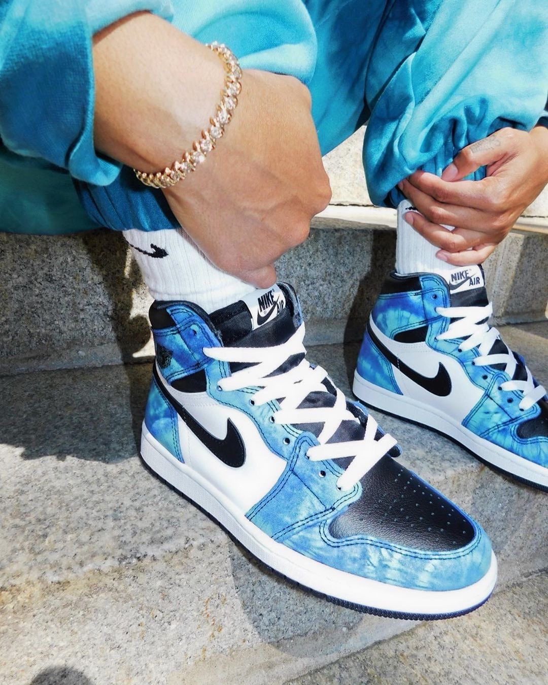 tie dye jordan retro 1