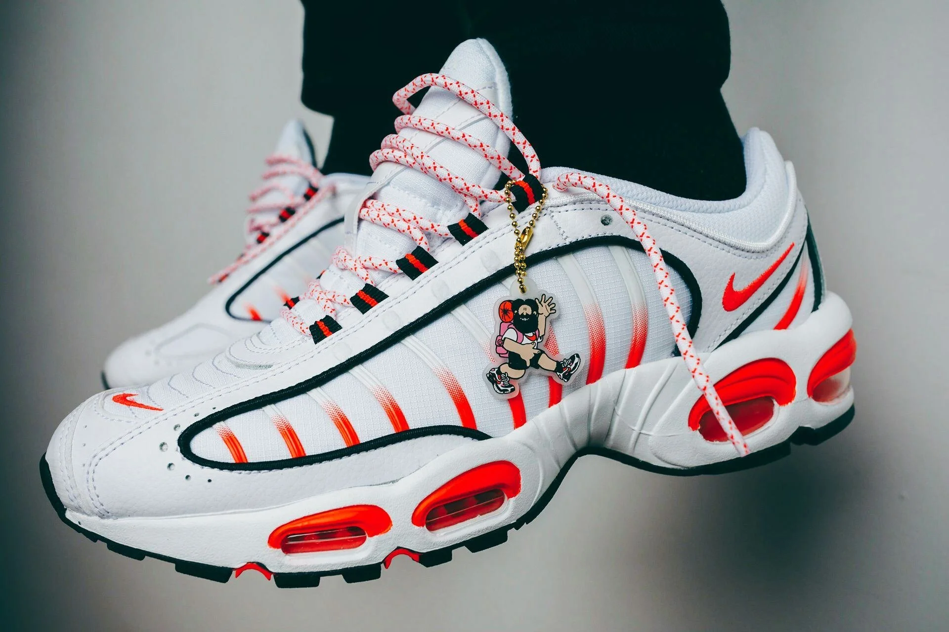 nike air max tailwind iv crimson