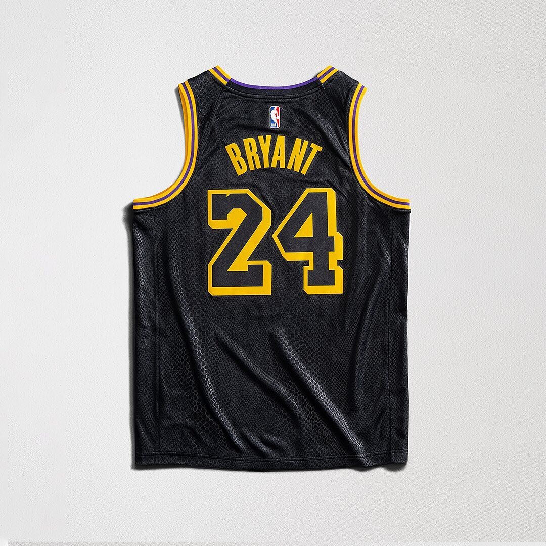 Los Angeles Lakers Nike Black Mamba City Edition Club Pullover
