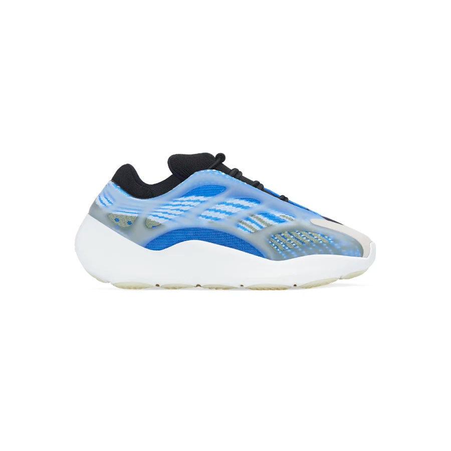 YEEZY_700_V3_KIDS_ARZARETH_G54851_G54851_04_standard.png