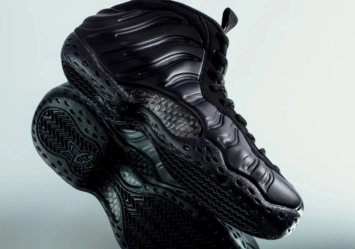 anthracite foamposite release date