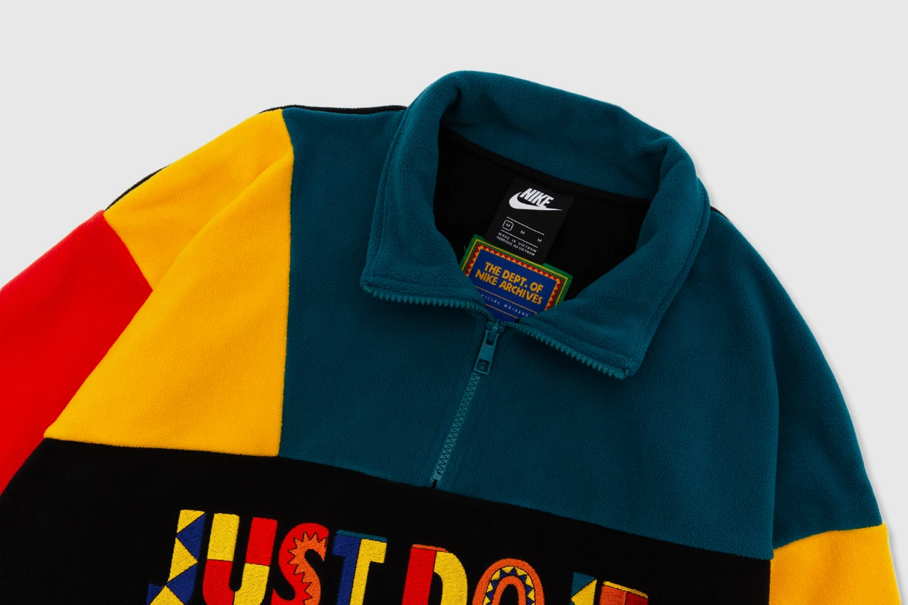NIKESPORTSWEARJUSTDOITFLEECEHALFZIPPULLOVER-COLLAR_2048x.png