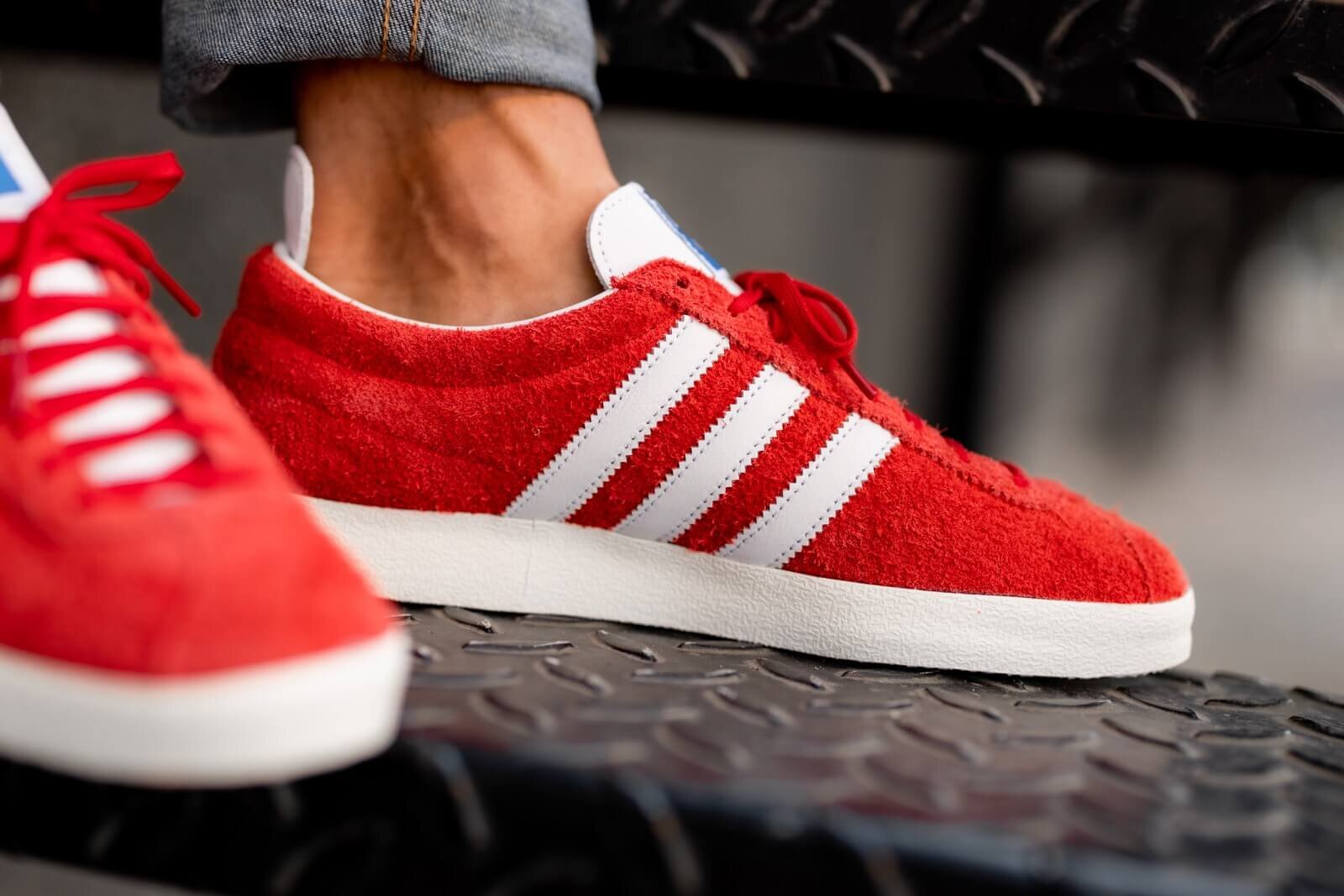 On Sale: Vintage "Scarlet" — Sneaker Shouts