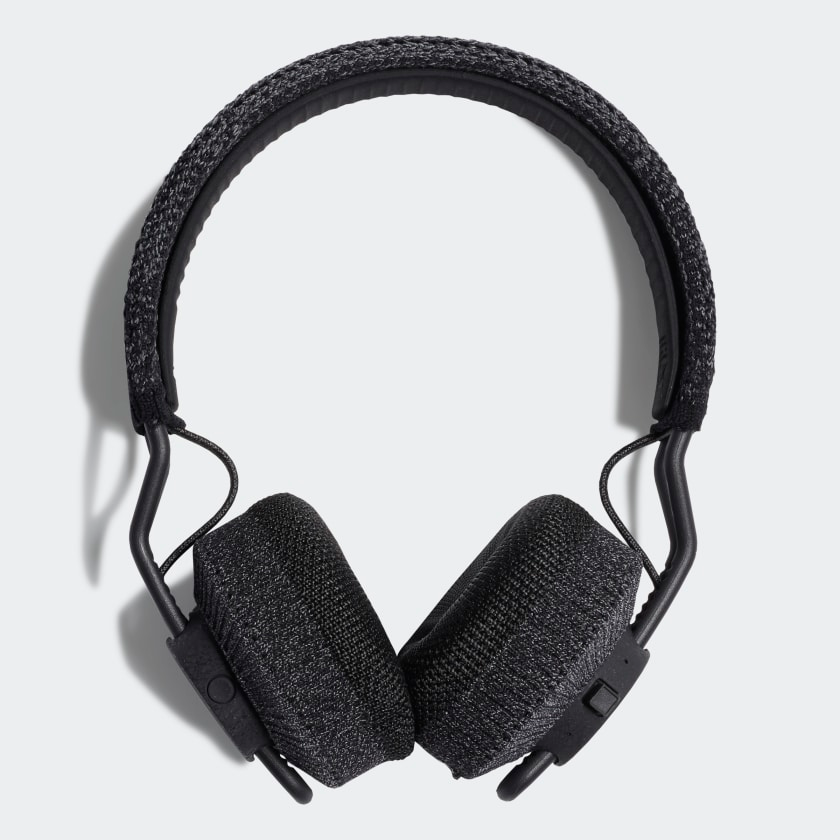 RPT-01_Sport_On-Ear_Headphones_Black_CM5015_01_standard.png