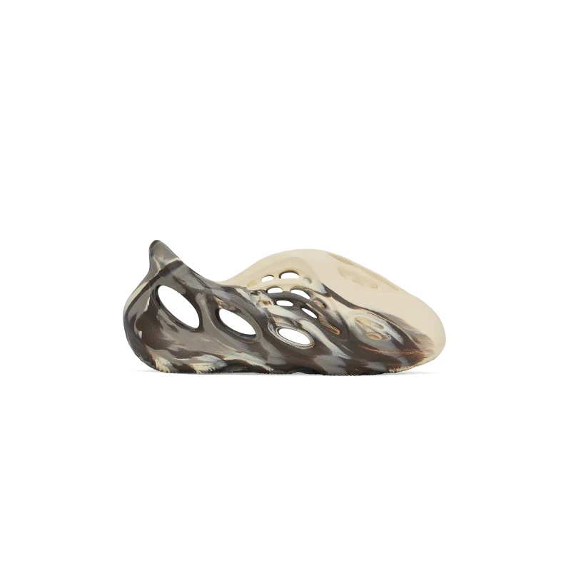 YZY_FOAM_RUNNER_KIDS_GX8802_GX8802_04_standard.png
