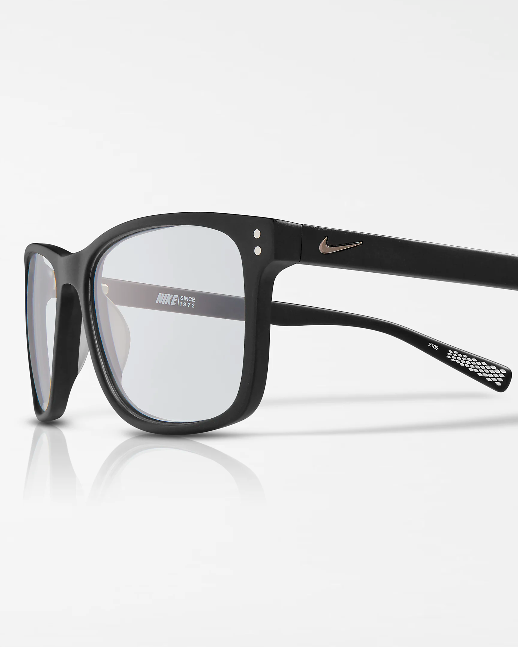 blue-light-glasses-PBJ2BS.png