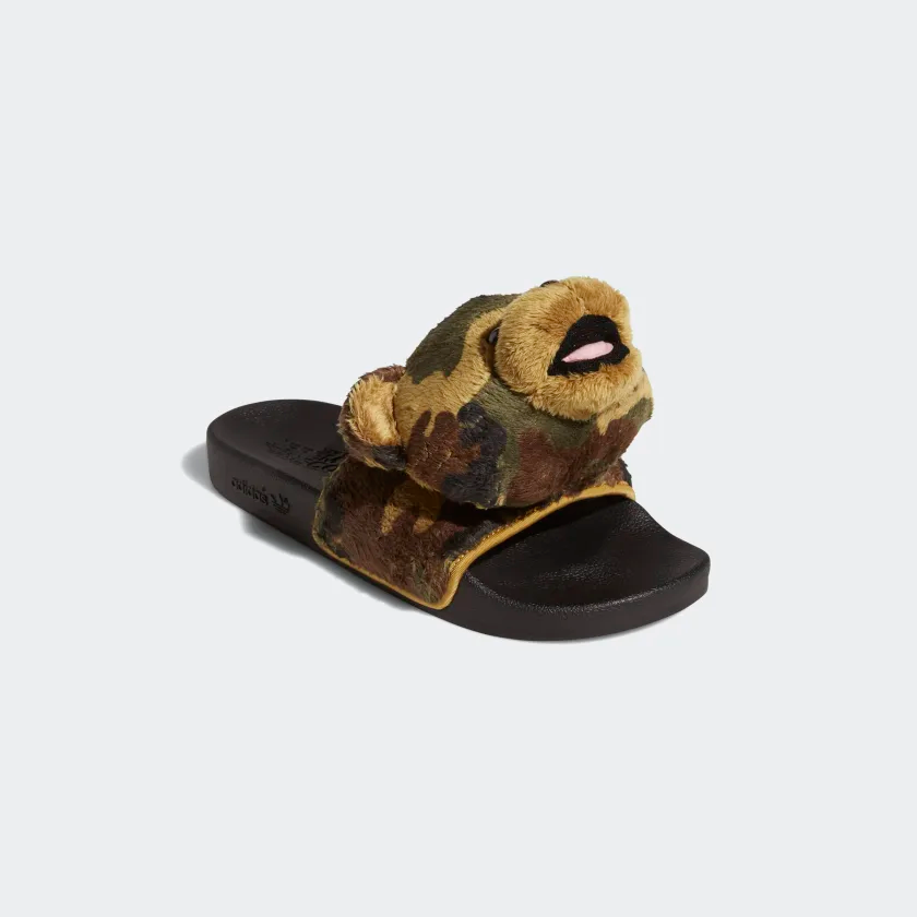 Jeremy_Scott_Adilette_Teddy_Slides_Black_H02882_04_standard.png