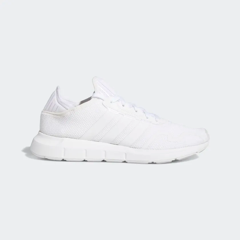 Swift_Run_X_Shoes_White_FY2117_01_standard.png