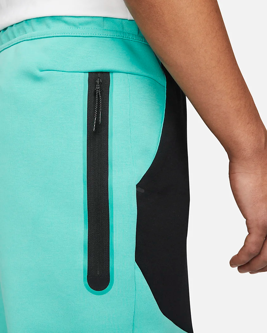sportswear-tech-fleece-mens-joggers-4x29ft.png