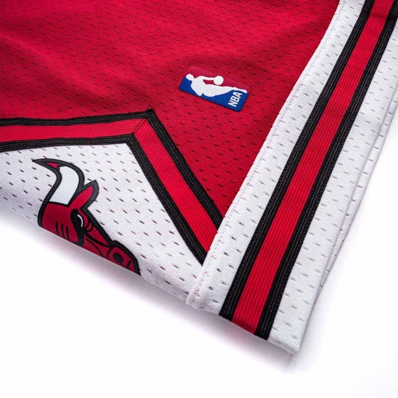 mitchell-ness-nba-swingman-shorts-chicago-bulls-1997-98.jpeg