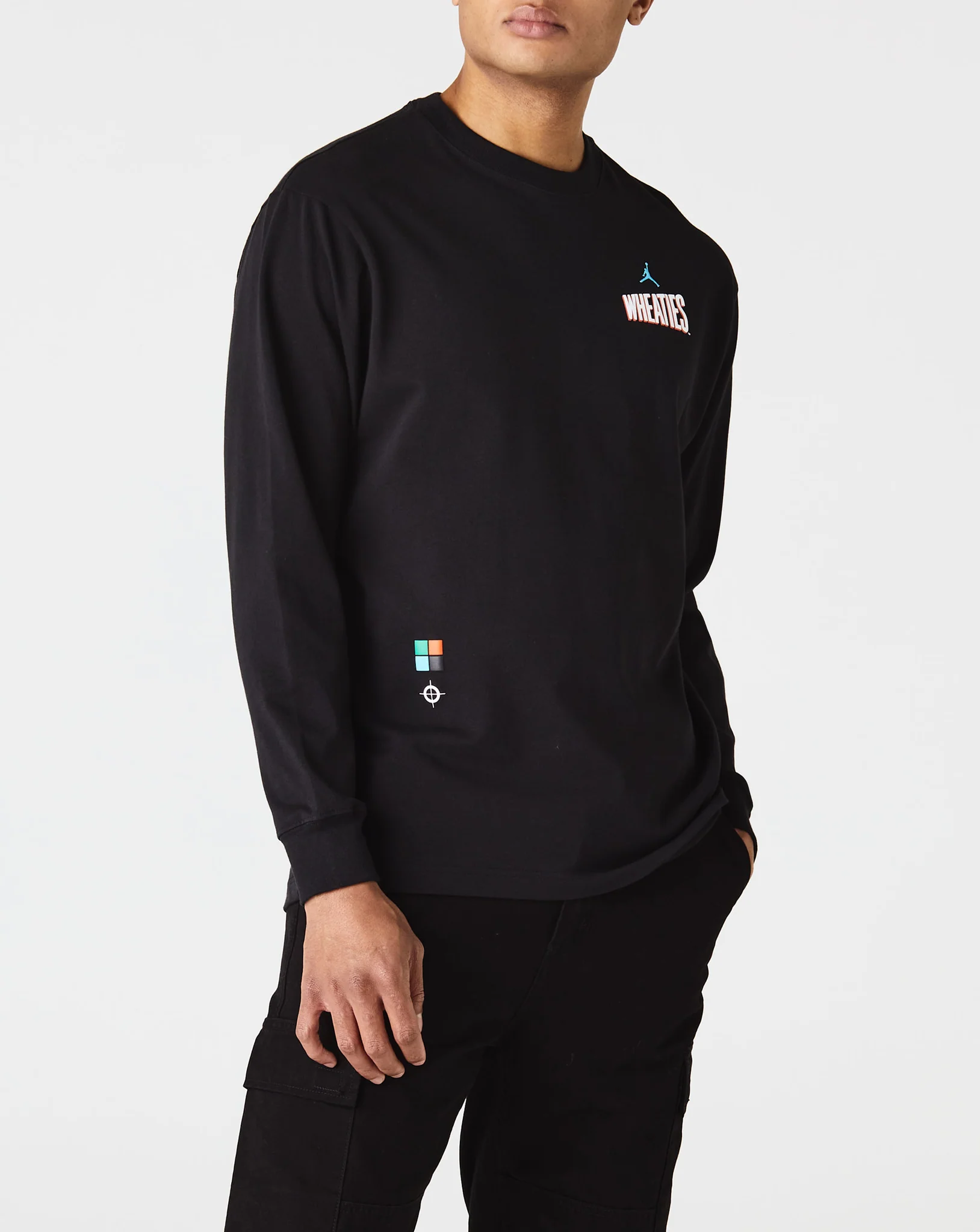 DV8428-010_01_1024x1024@2x.png