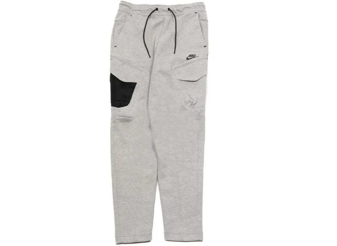 ONENESS_0052_NIKE-CARGO-SWEATPANTS-GREY_BLACK-DM6453-063_1100x.jpeg
