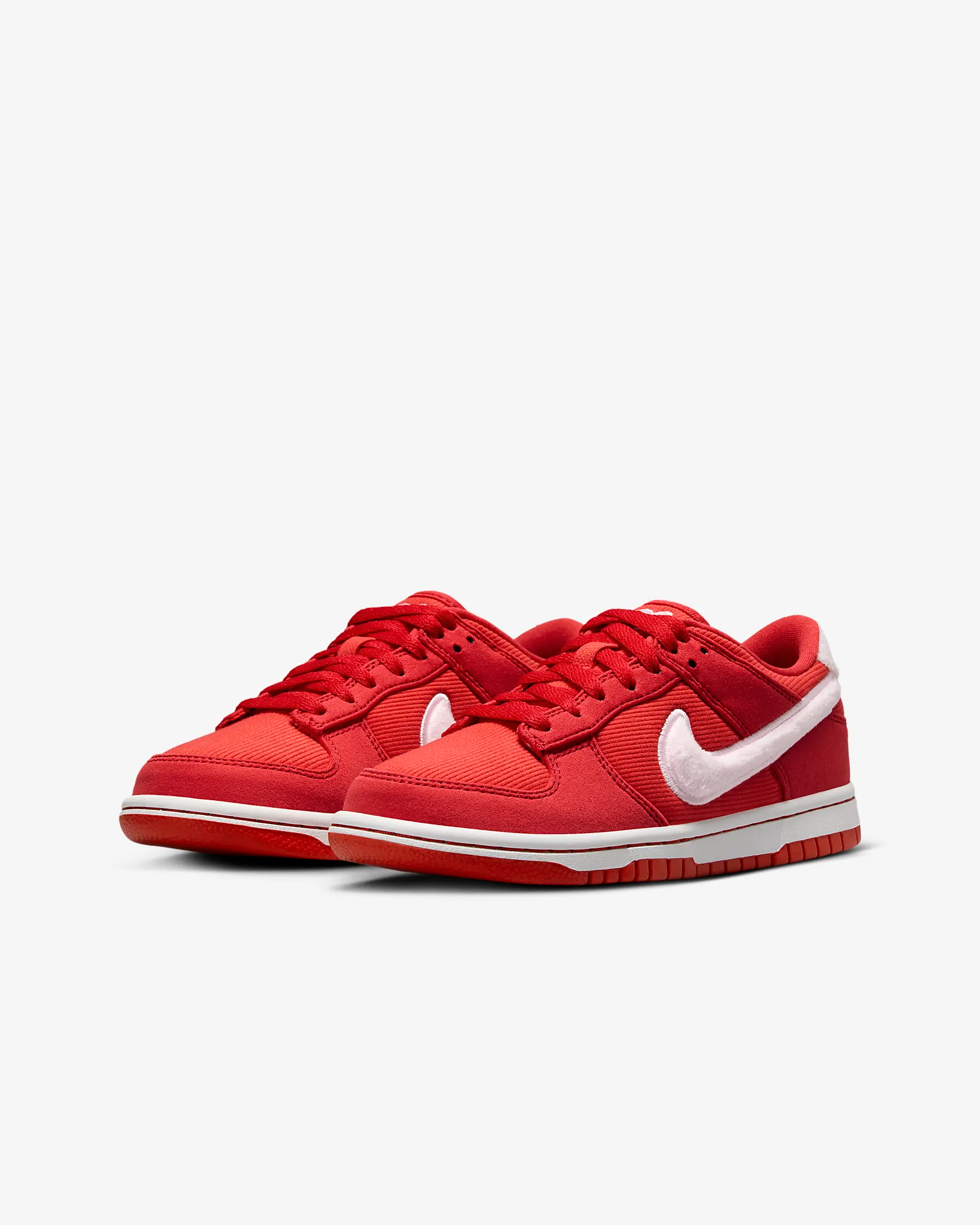 dunk-low-big-kids-shoes-tT2Km0.png