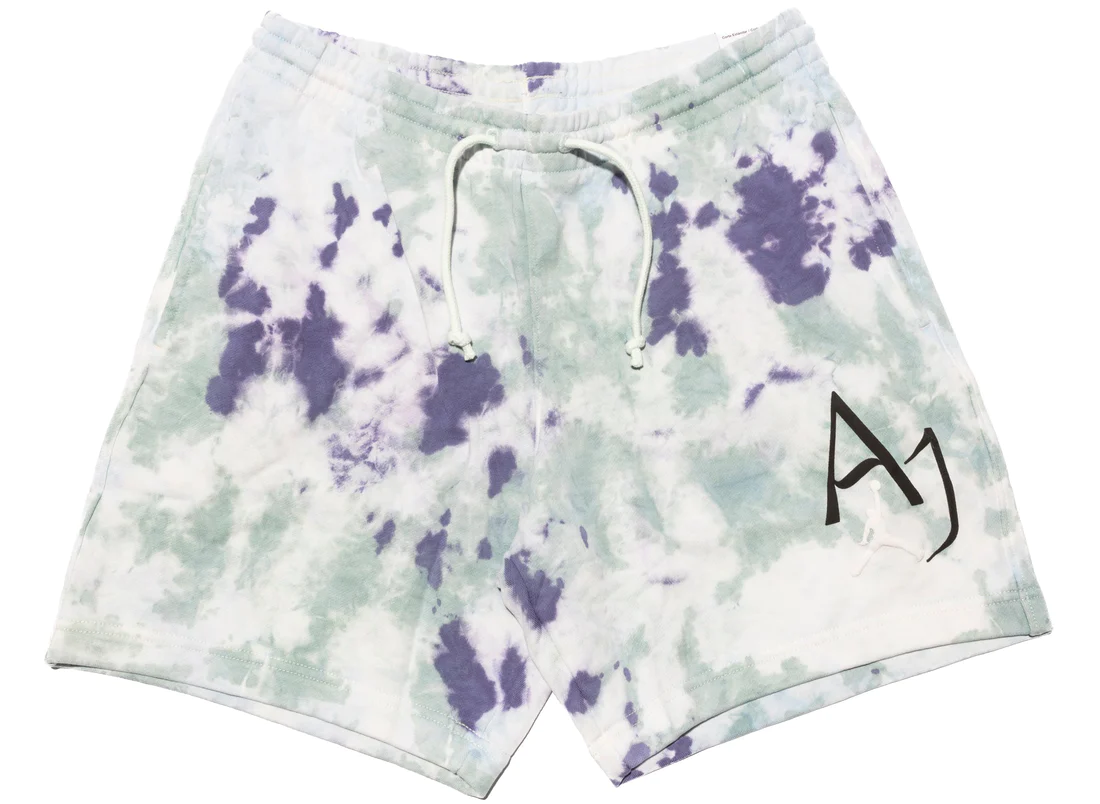 ONENESS_0031_JORDAN-BLUE-TIE-DYE-SWEATSHORT-DM1871-366_aefddc01-f8f0-47e7-a60b-8857a8692530_1100x.png
