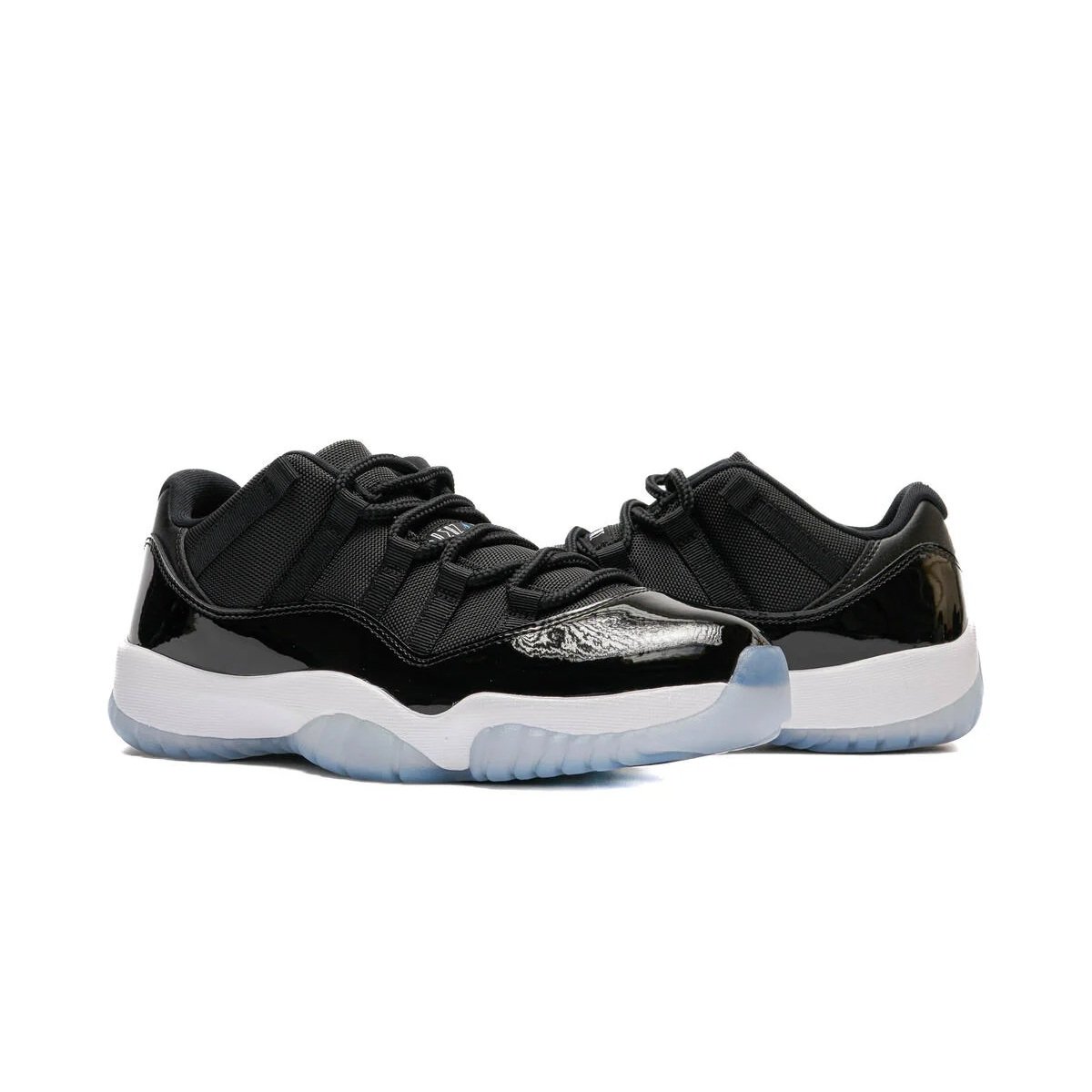 air-jordan-11-retro-low-black-varsity-royal-white-fv5104-004-footwear_20_3E_20sneaker-packshots-90.png