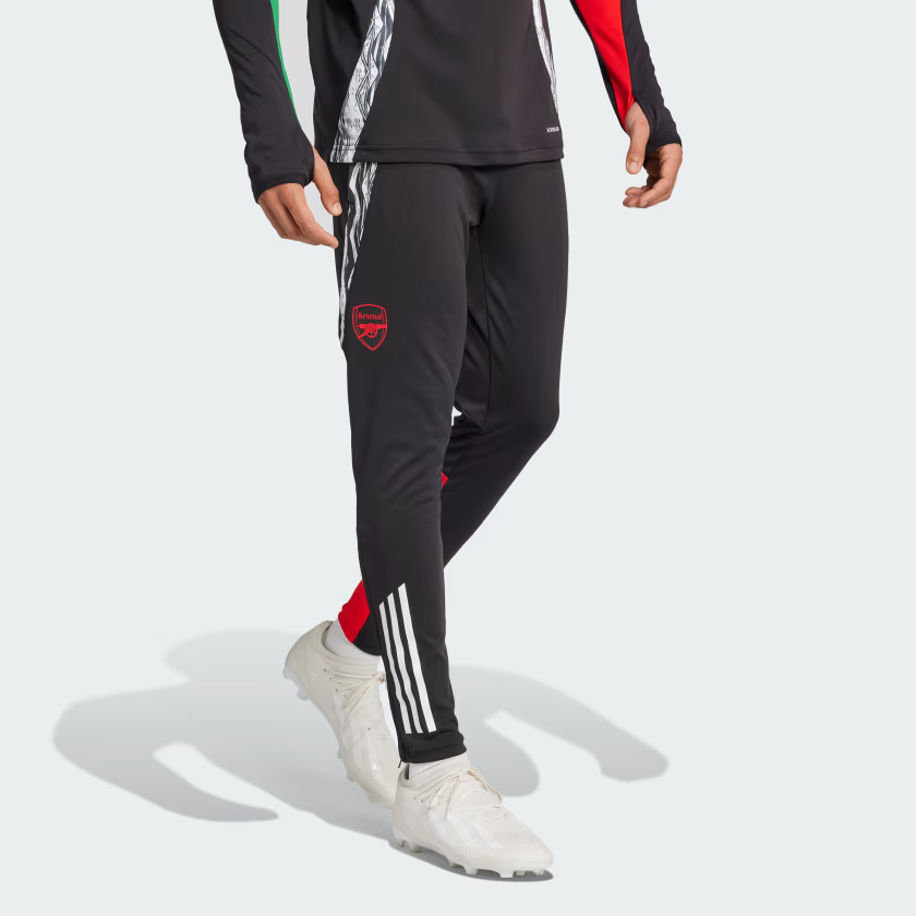 Arsenal_Tiro_24_Training_Pants_Black_IS9978_21_model.png