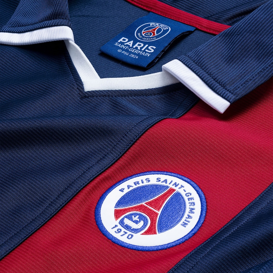 02-heritage-home-shirt-with-ronaldinho-21-printing_ss5_p-202531279+pv-4+u-jsgx6ovwlr9renhi156c+v-dym7zjmxnwqtktssvjmv.png