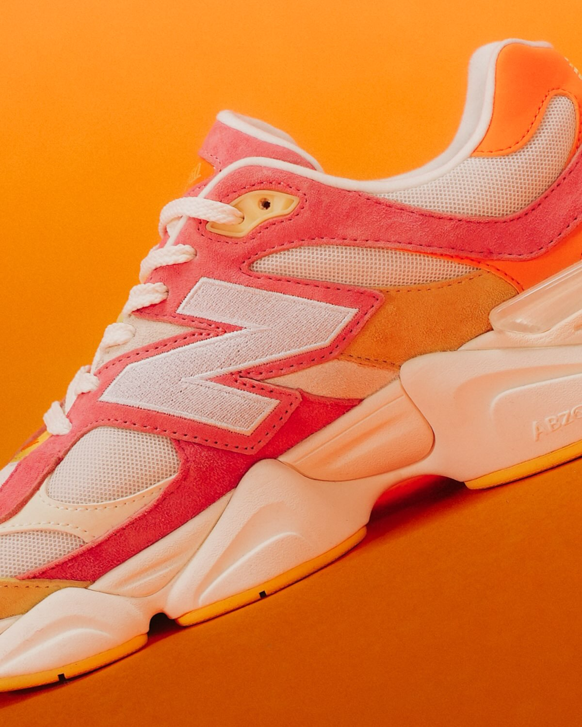 new-balance-9060-fluorescent-U9060FLO-3.png