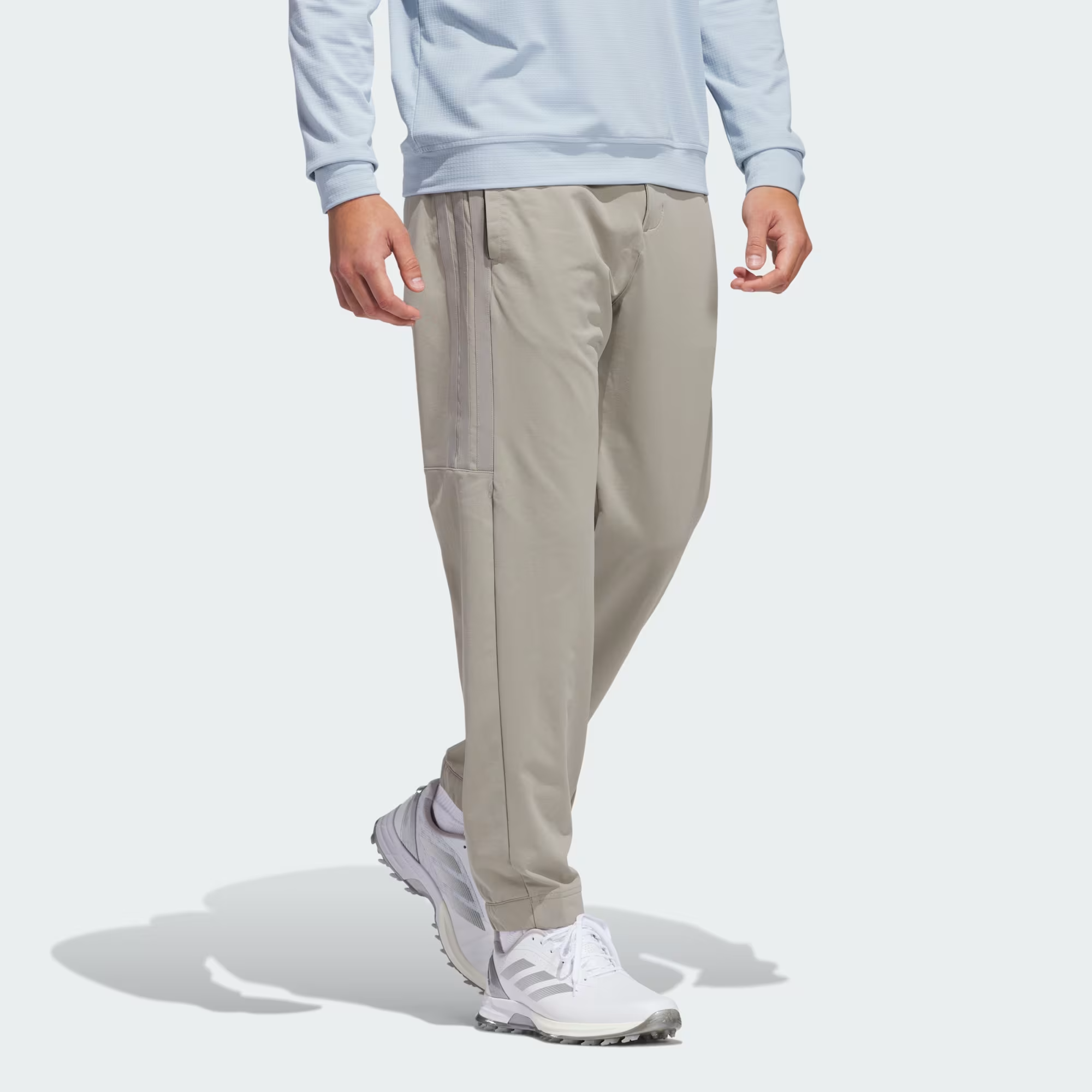 Beyond_Golf_Joggers_Beige_JF4864_25_model.png