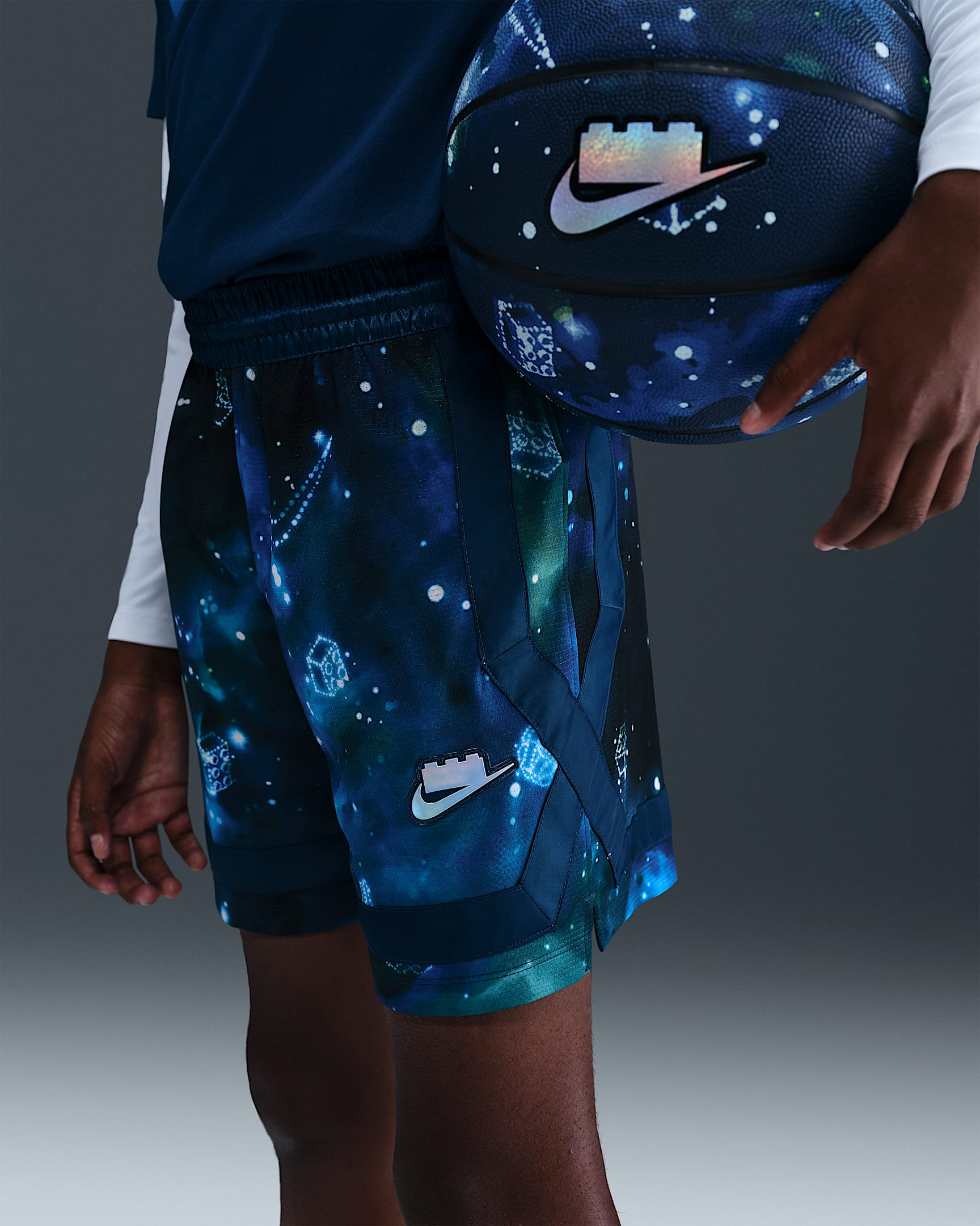 NIKE+X+LEGO+COLLECTION+SHORT.png