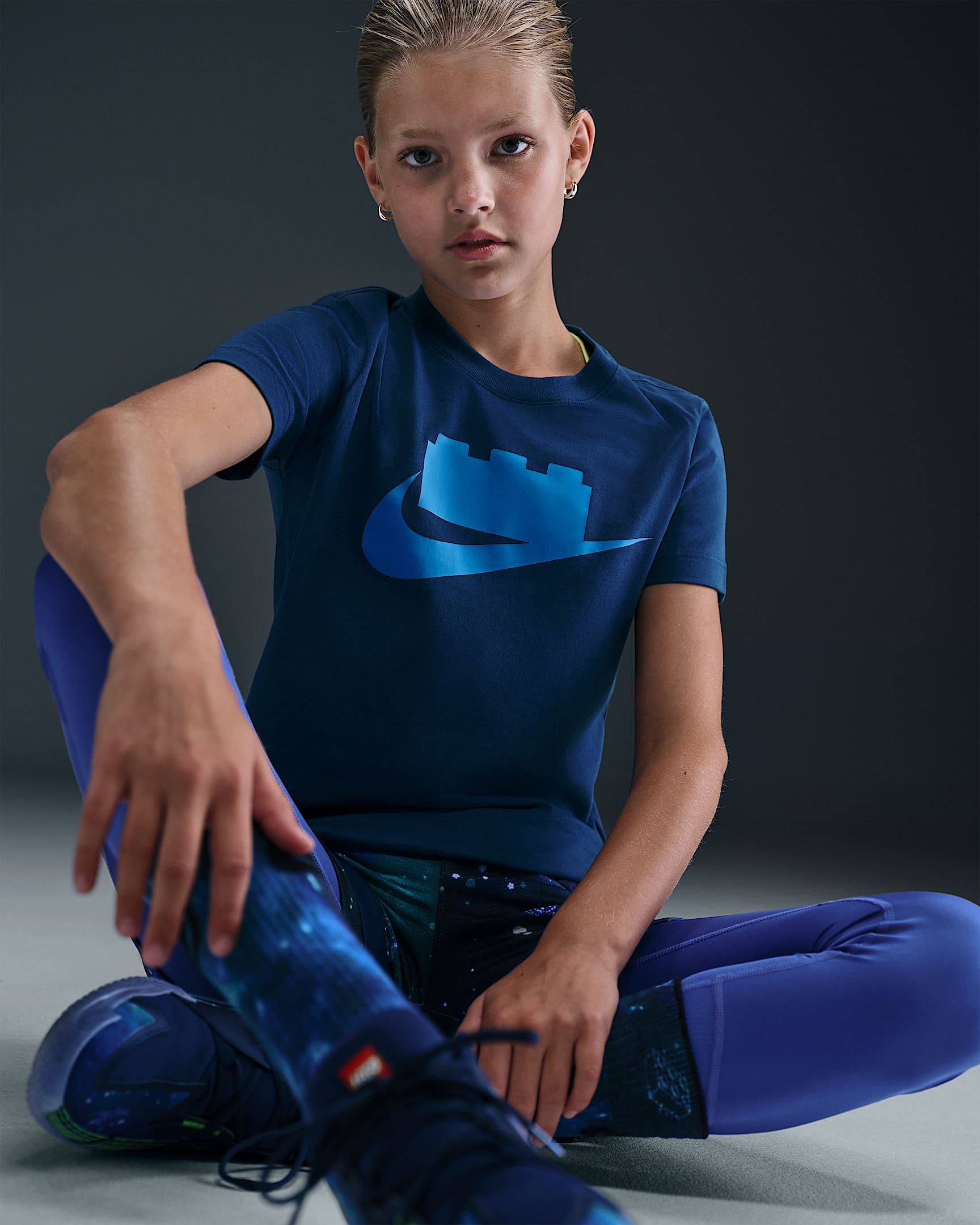 NIKE+X+LEGO+COL+LOGO+T-SHIRT.png