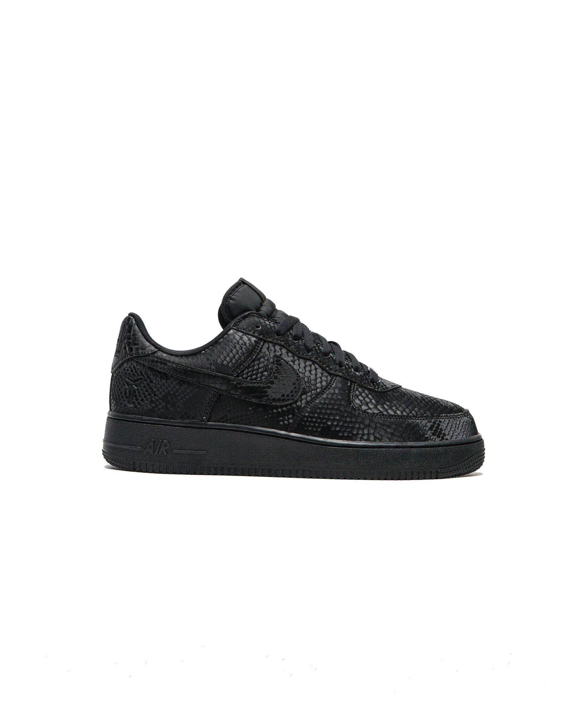 kobe-bryant-x-nike-air-force-1-low-black-ib0018-003-1-2560x.png