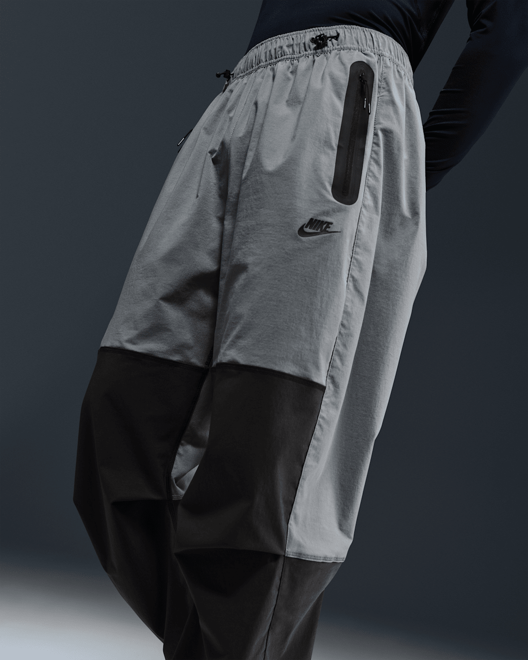 60% OFF the Nike Tech Woven Oversized Pants "Cool Grey" 