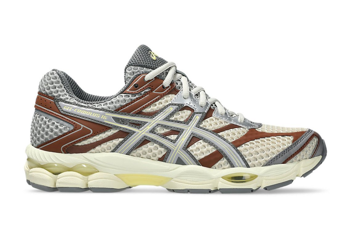 On Sale: Emmi x ASICS GEL-CUMULUS 16