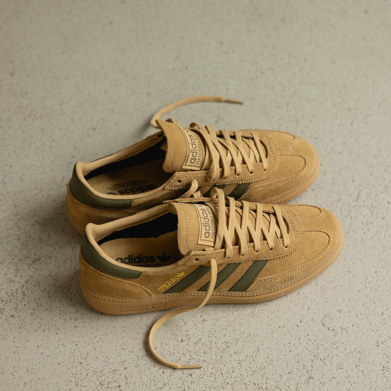 UMbtiDdkBP17PIDJlzJe-JP8018-Adidas-Handball-Spezial-J-Gold-Beige-Focus-Olive-Gum-3-of-sm-1.png