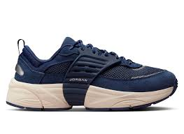 On Sale: Jordan Trunner O/S "Midnight Navy"