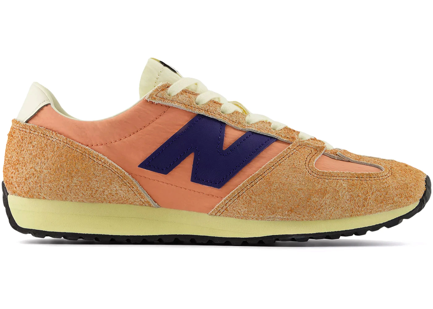 On Sale: New Balance 471 "Peach Nectar"