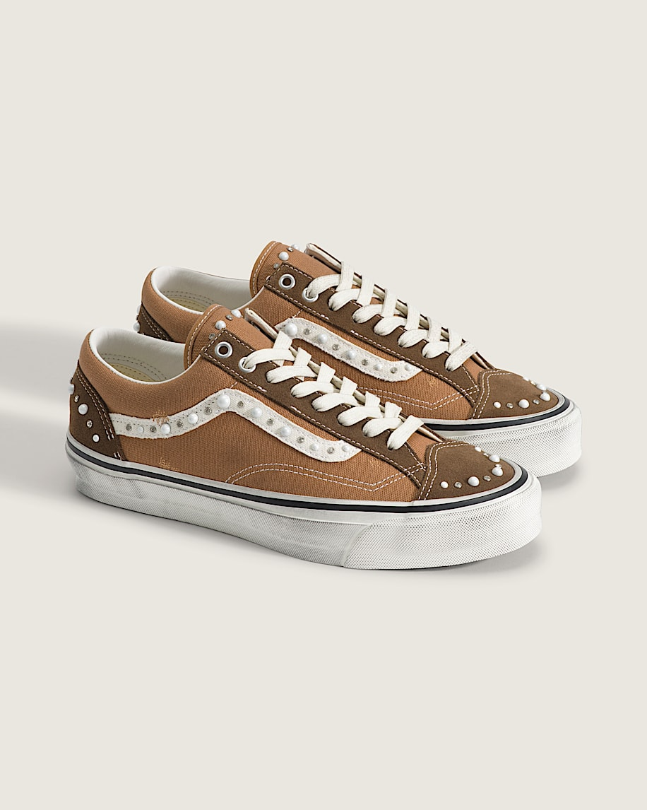 Premium-Old-Skool-36-Shoe-VANS-ALT1.png