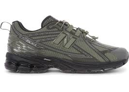 On Sale: New Balance 1906R No Sew "Dark Olivine"