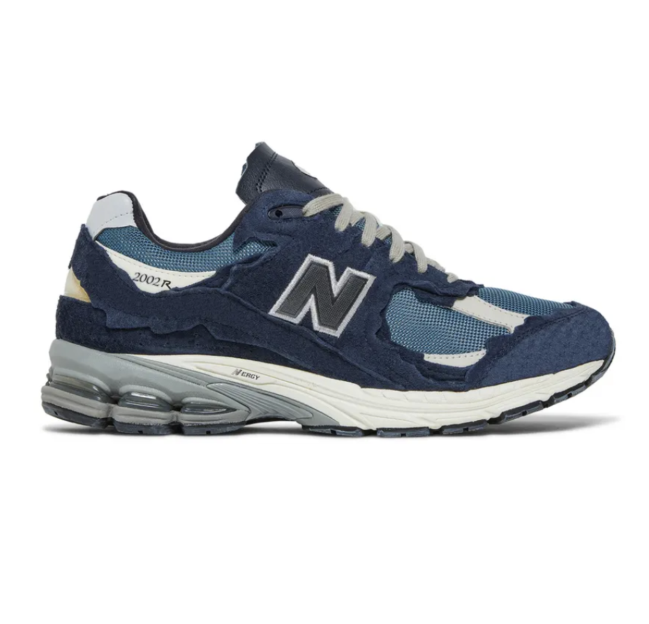 On Sale: New Balance 2002R Protection "Navy" 