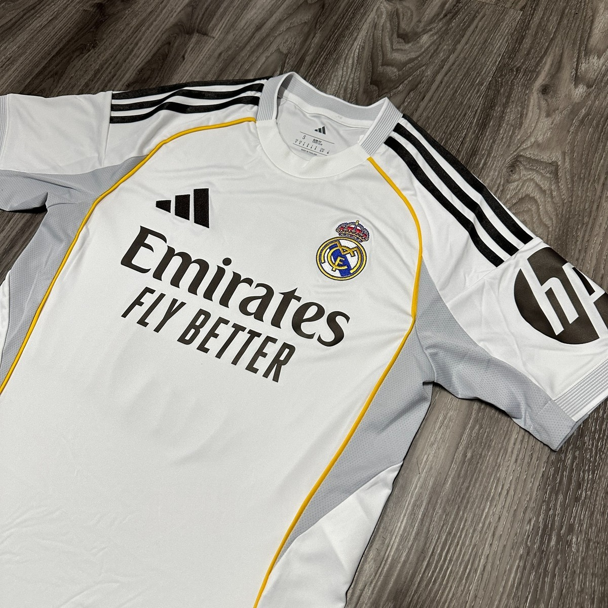 50% OFF the 2025/26 adidas Real Madrid Home Jersey 