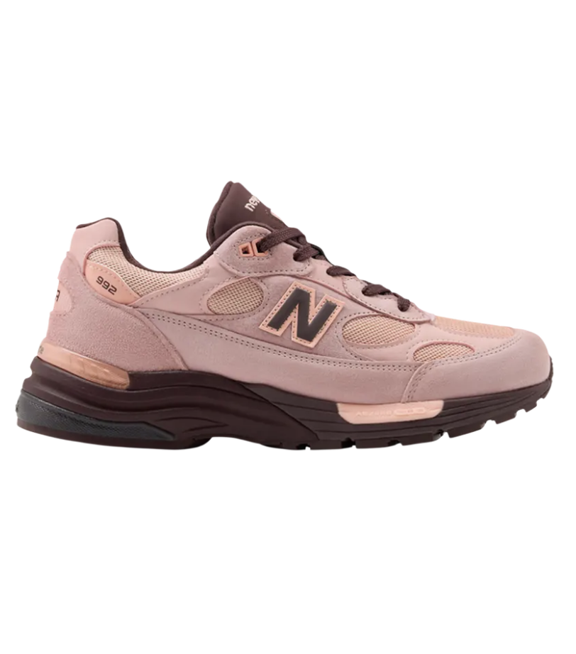 On Sale: New Balance 992 miUSA "Pink Chalk" 