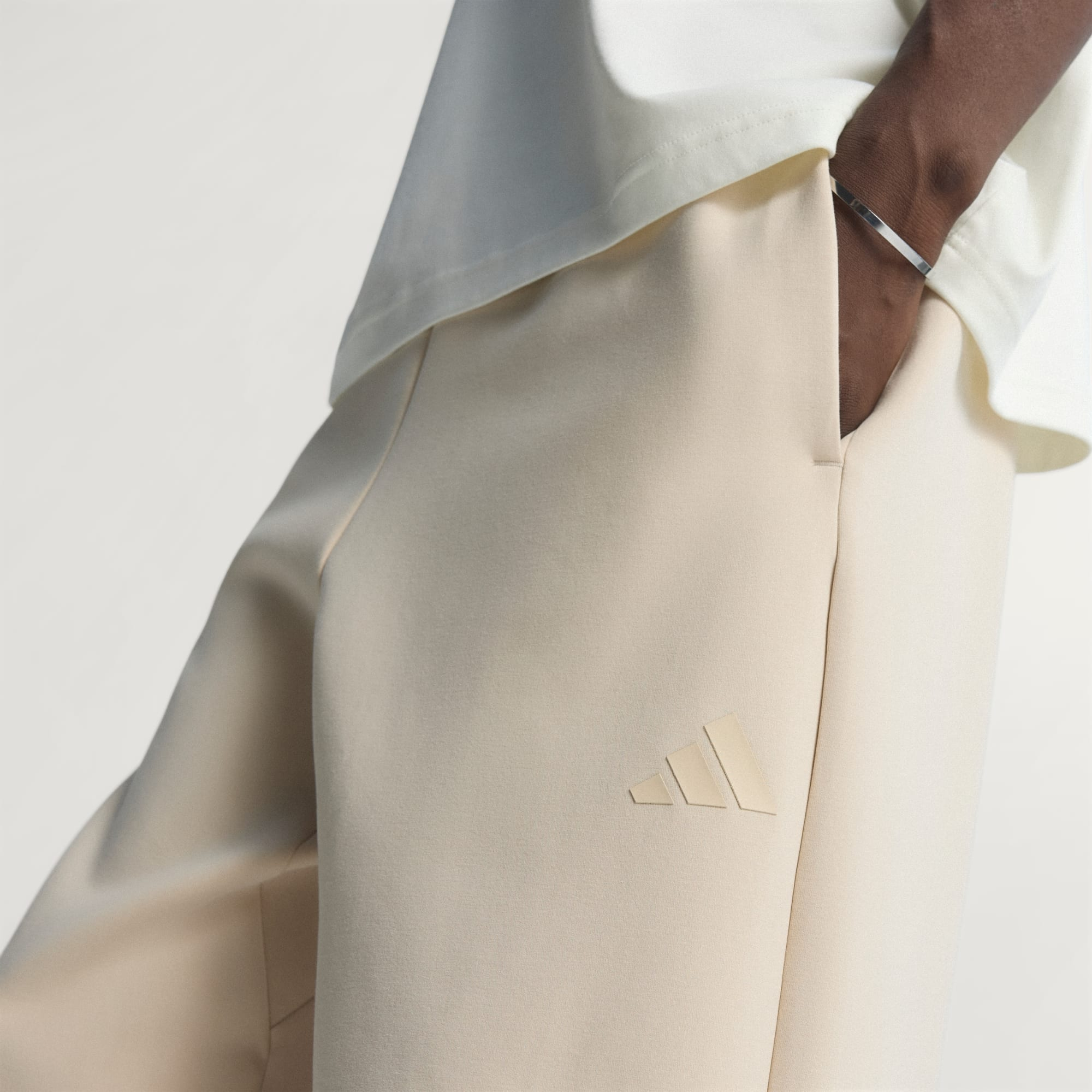 SOFT_LUX_PANTS_Beige_KF8576_HM9.png