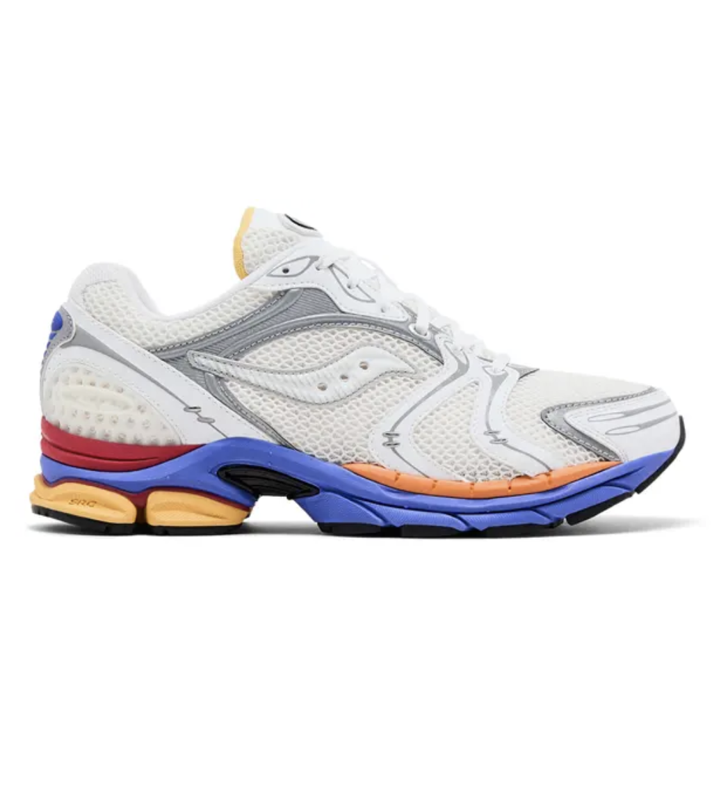 On Sale: Saucony ProGrid Triumph 4 Galaxy "White"